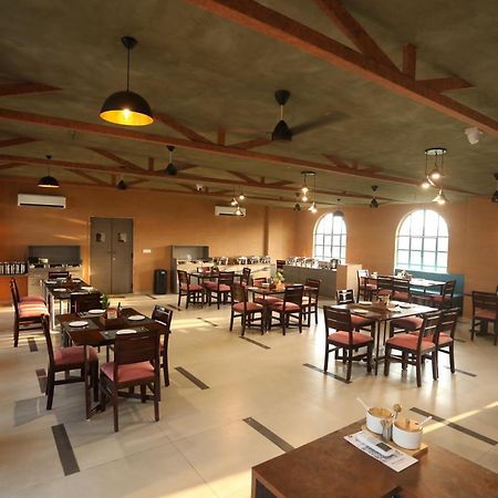 Chandan Kasturi Resort Dariāwad Dış mekan fotoğraf